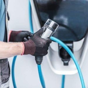 web-800-charging-ev-electric-cars-2022-12-16-11-50-45-utc
